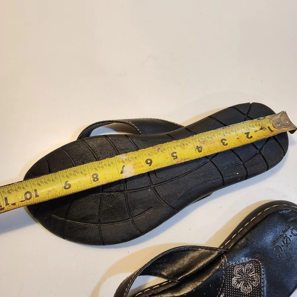 BOC Women’s Black Floral-Print Thong Flat Sandals Sz 9